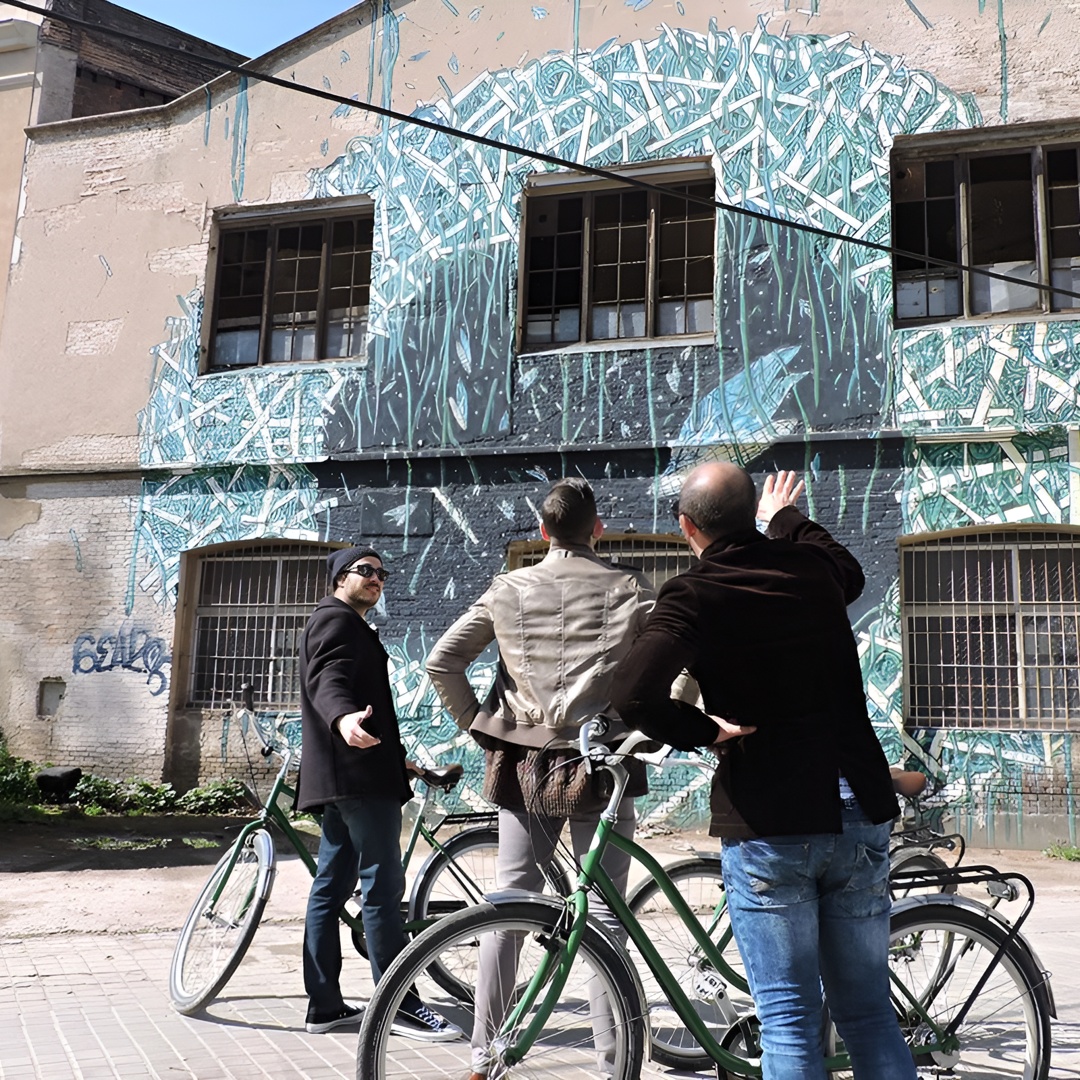 Tour en bicicleta por Barcelona Street Art y Graffitti en Barcelona