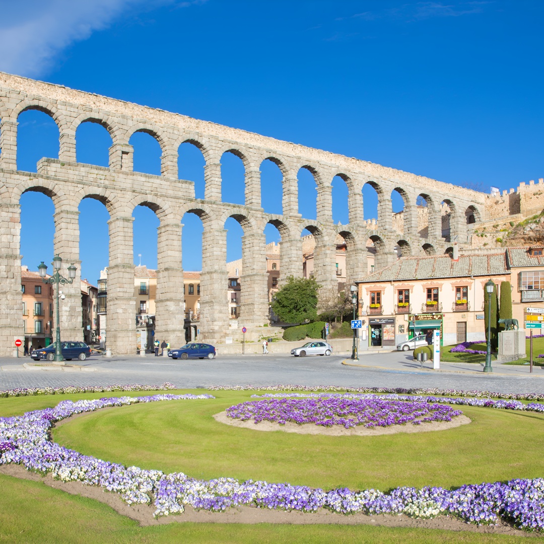 Tour PRIVADO y Exclusivo de día completo a Segovia y Ávila desde Madrid con Almuerzo Gastronómico en Madrid