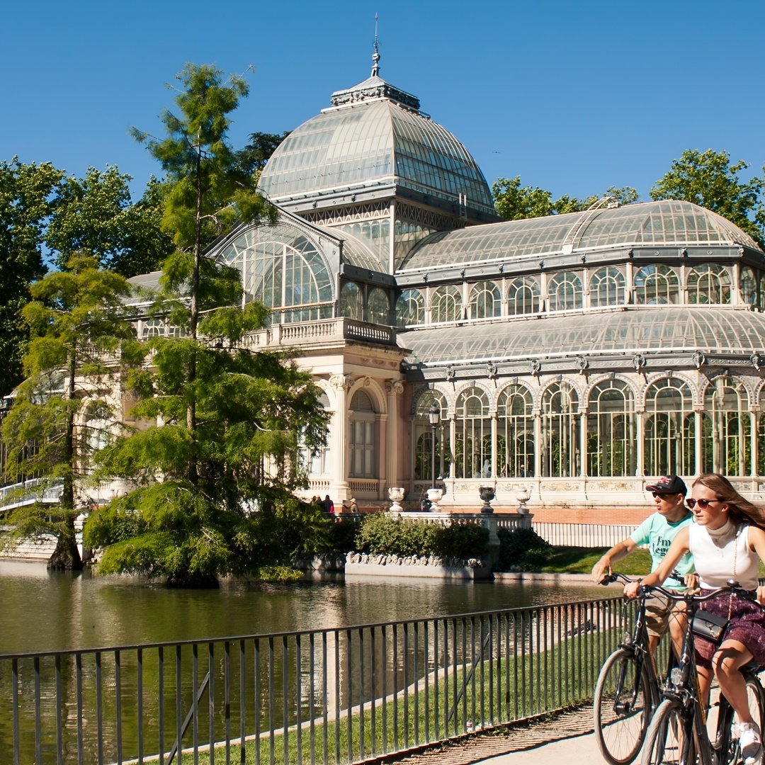 Alquila una bici eléctrica en Madrid - soporte para móvil y tour auto guiado gratis en Madrid
