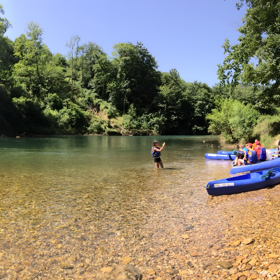 Aventura de 4 Horas Descenso del Rio Sella en Kayak