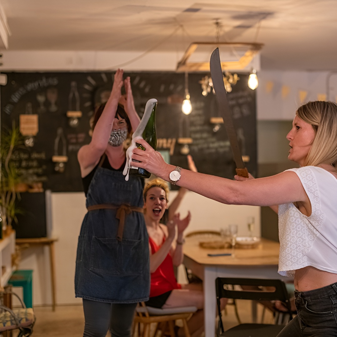 Sabre the Moment: Cava Sabrage Class en Barcelona