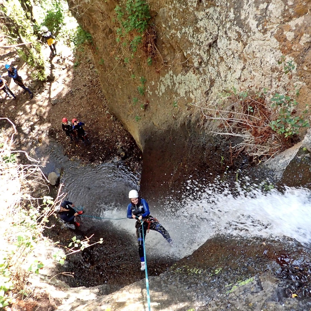 BARRANQUISMO ruta acuática y divertida en Gran Canaria en Gran Canaria