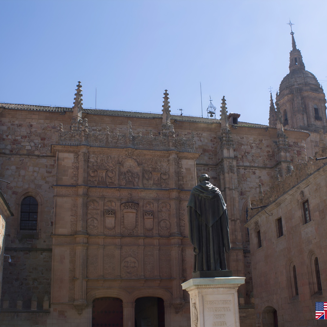 Visita obligada a pie por Salamanca (podría ser bilingüe)