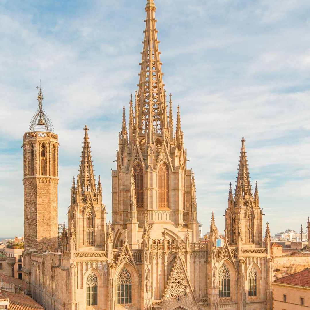 Tour a pie autoguiado por el Barrio Gótico de Barcelona