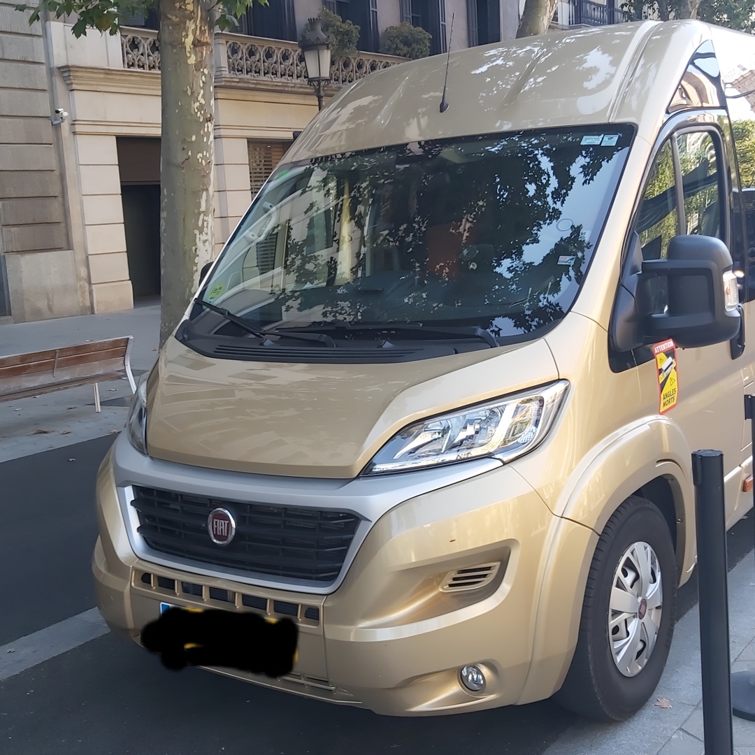 Aeropuerto de Barcelona, Puerto de cruceros u Hotel Traslado privado
