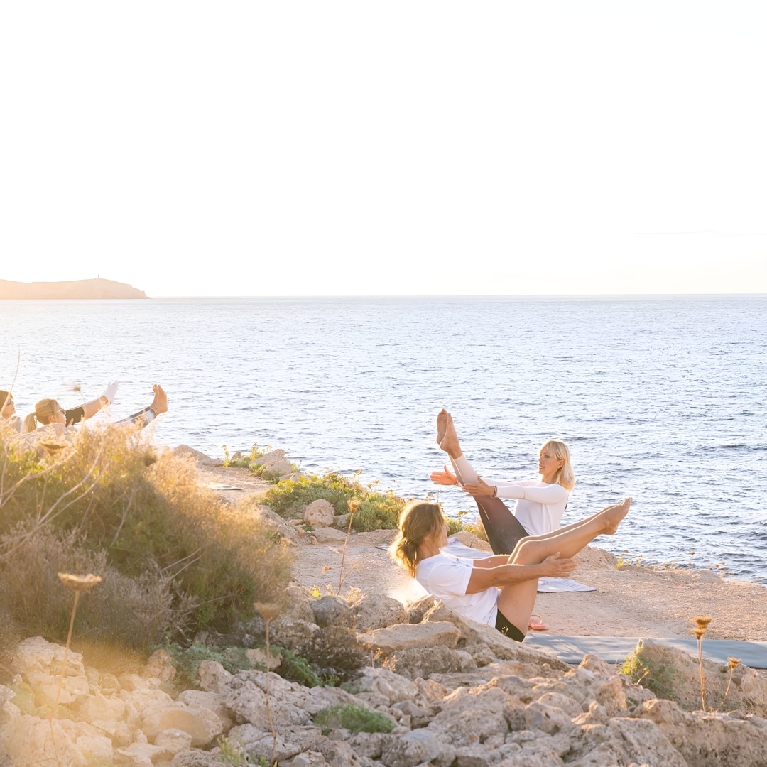 Clase de Yoga y Brunch Frente al Mar en Ibiza en Ibiza