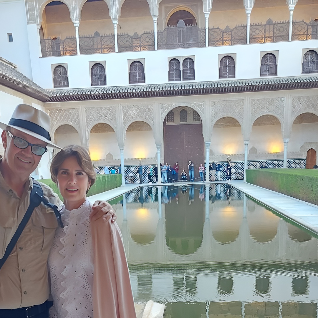 Alhambra Guia Oficial Privado (si tiene su entrada alhambra )