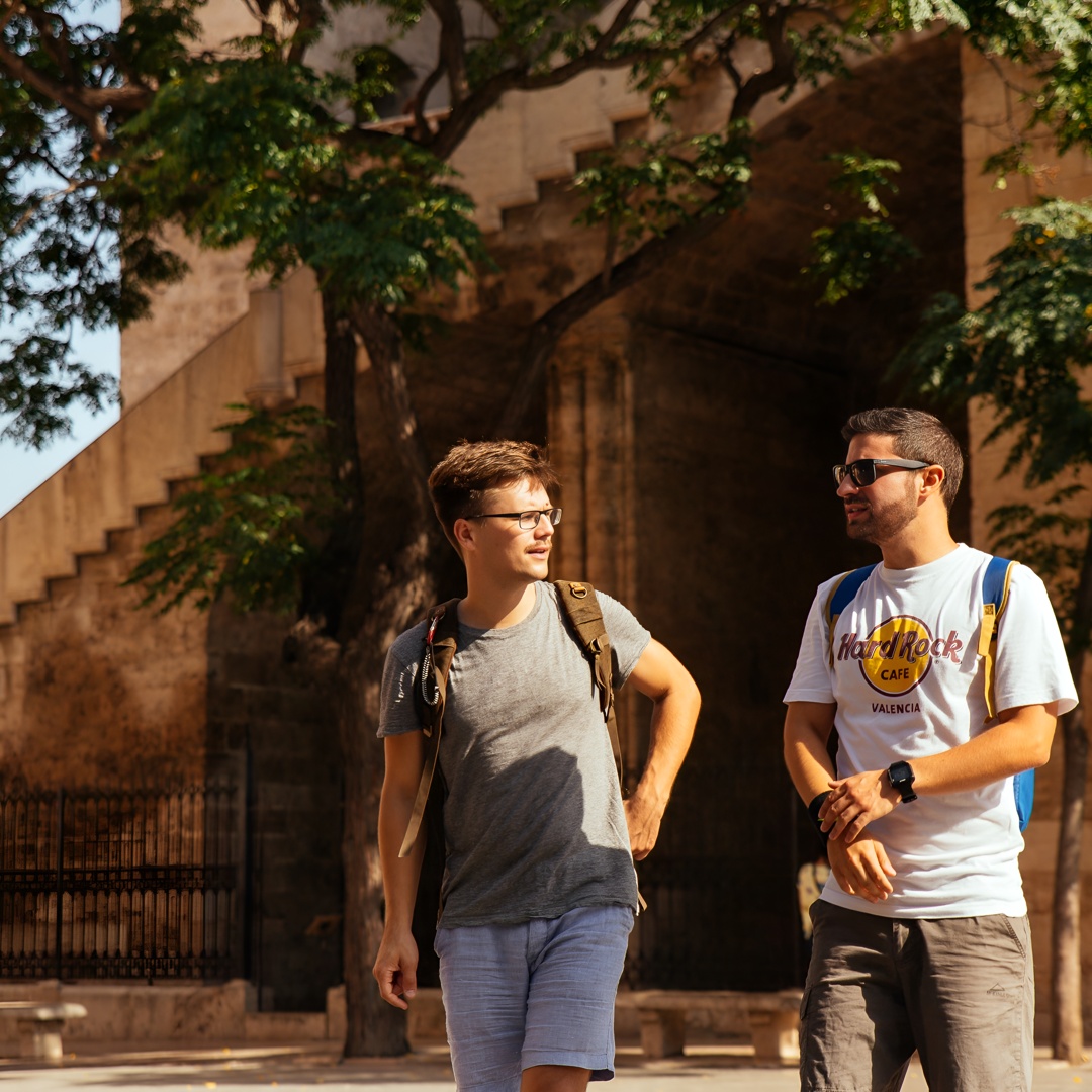 Aspectos destacados y gemas ocultas con lugareños: tour privado por lo mejor de Alicante
