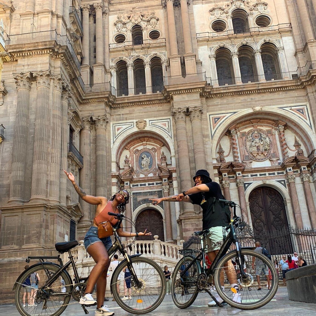 2h E-bike tour en Málaga