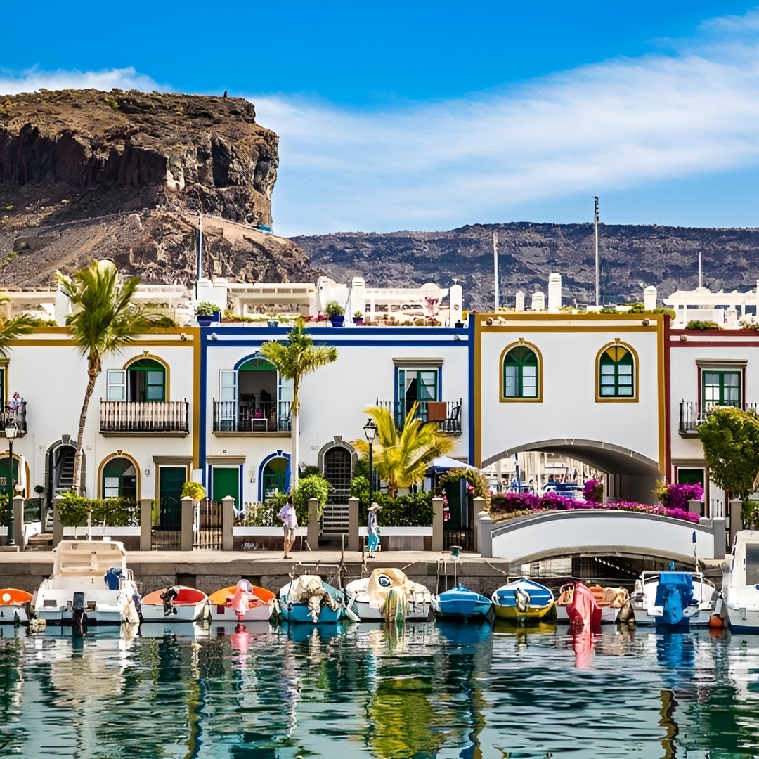 Bus al mercado local de Puerto de Mogan en Gran Canaria