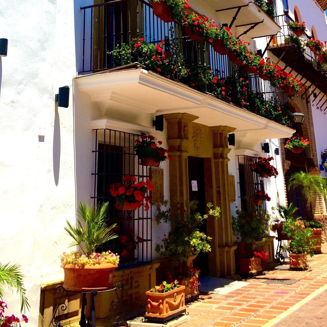 Las monedas mágicas de Marbella: Aventura de escape al aire libre