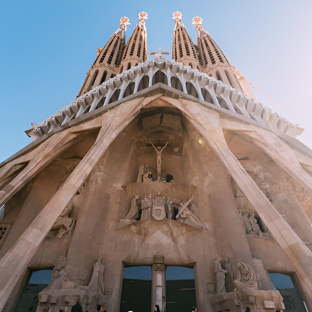 Barcelona: Sagrada Familia - Tour Guiado Semi Privado en Barcelona