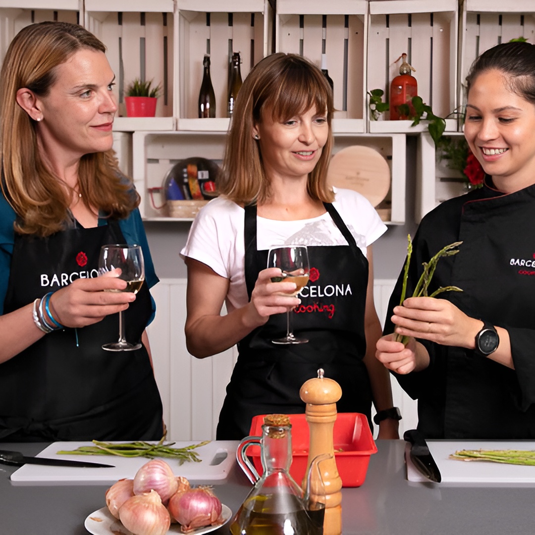 Taller de Tapas Español : Boqueria Tour & Vistas a la Rambla