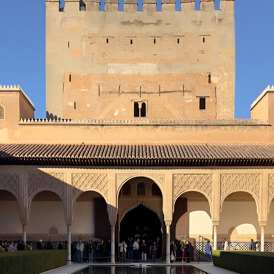 Visita a la Alhambra en grupo reducido con entradas incluidas