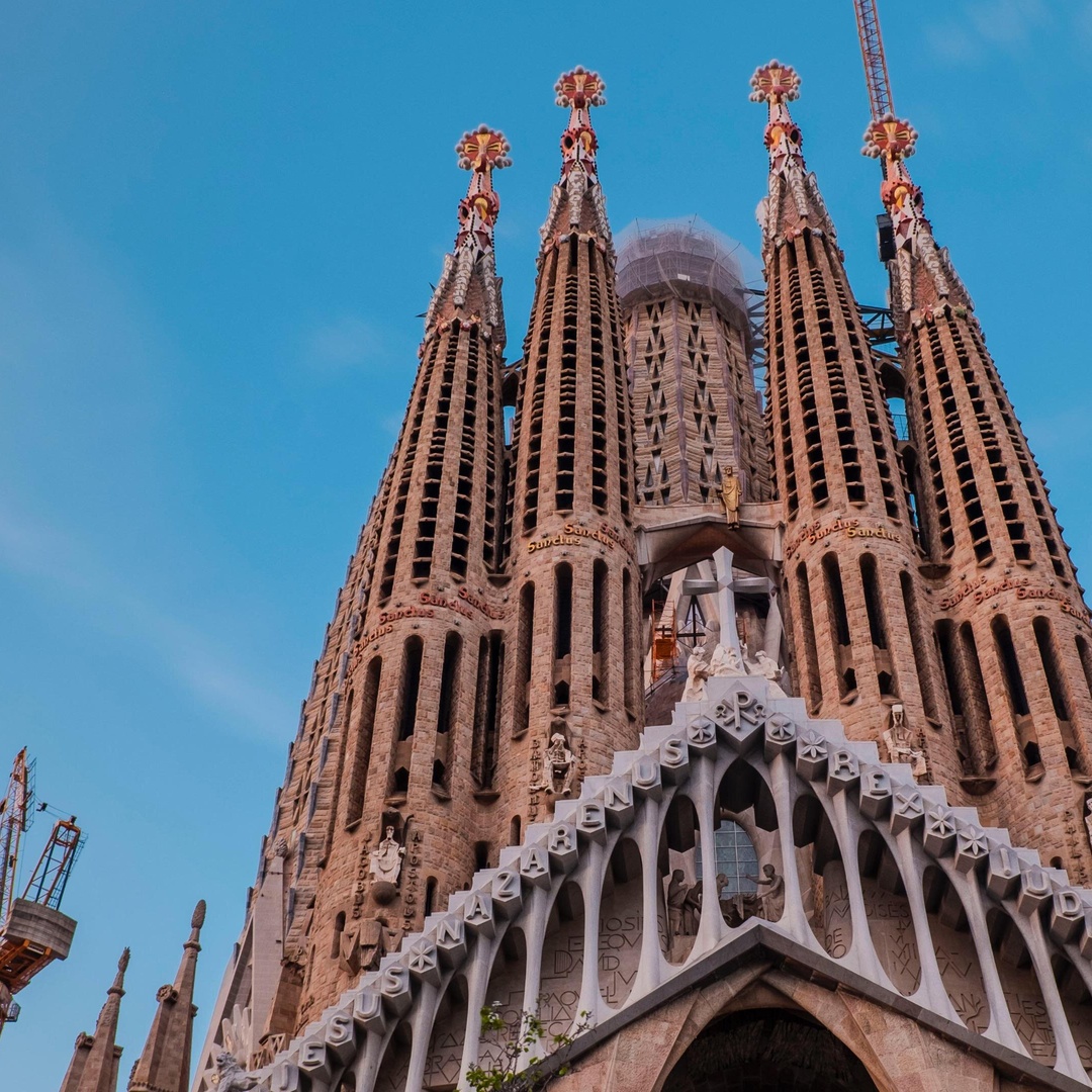 Recorrido fotográfico a pie por la Sagrada Familia y Gaudí en Barcelona