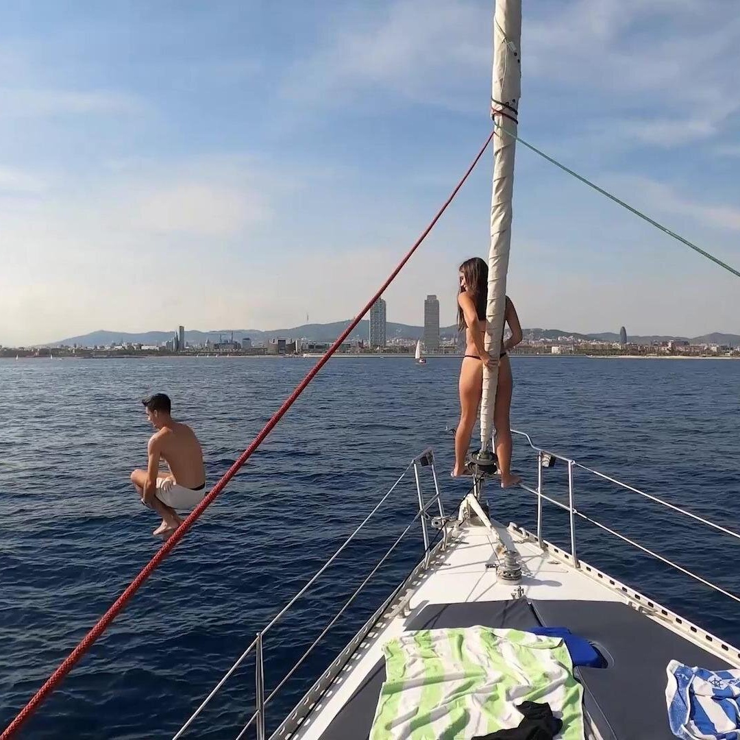 Tour privado en barco por Barcelona en Barcelona