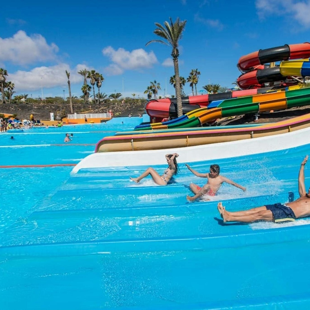 Parque Acuático Acua Corralejo con Traslado en Fuerteventura