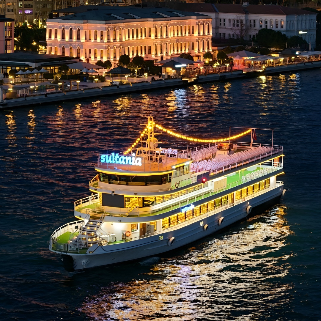 Bosphorus middagscruise og tyrkisk natteshow (alt inklusive)