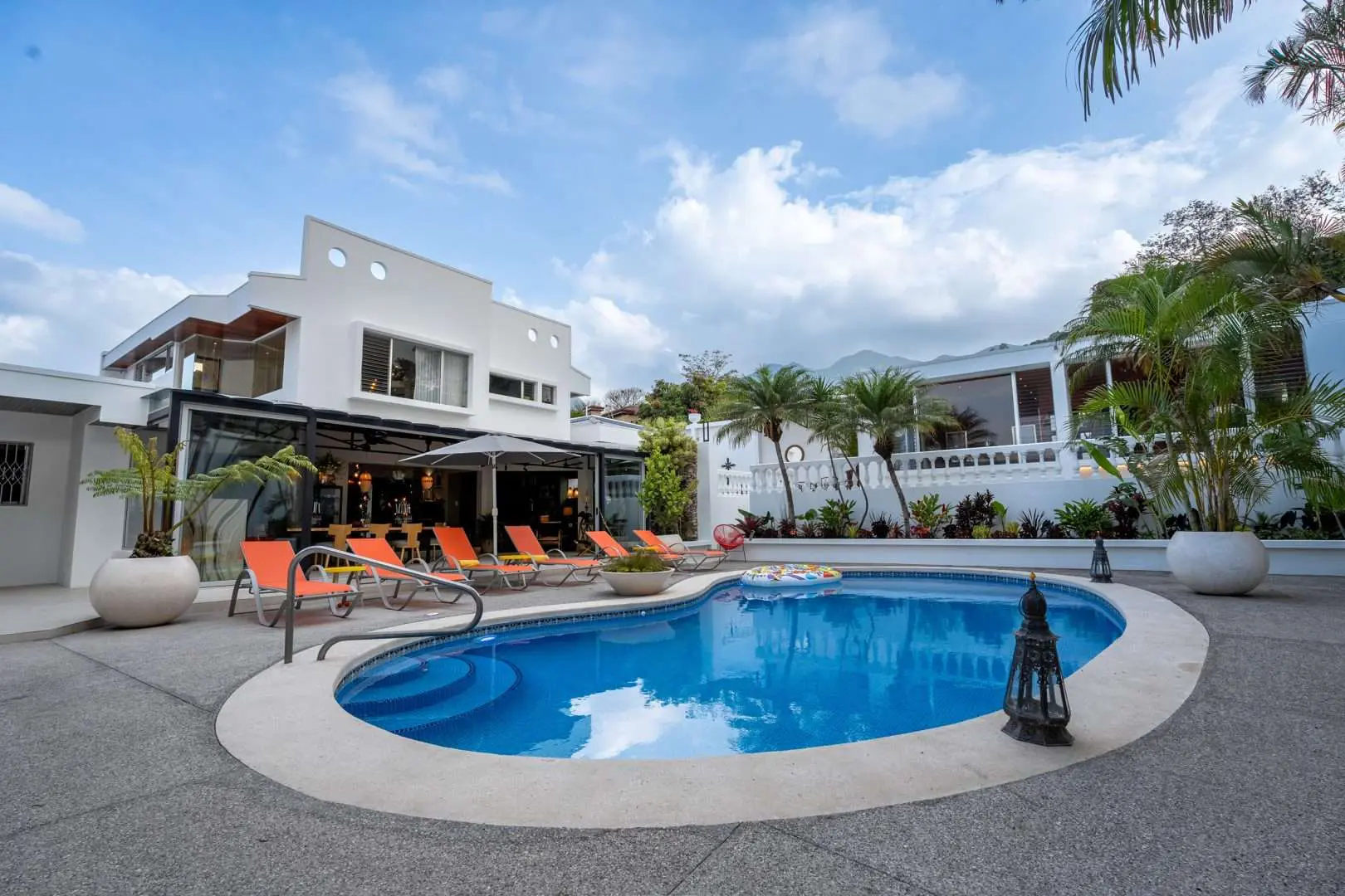 Villa French Riviera for Sale in Escazu