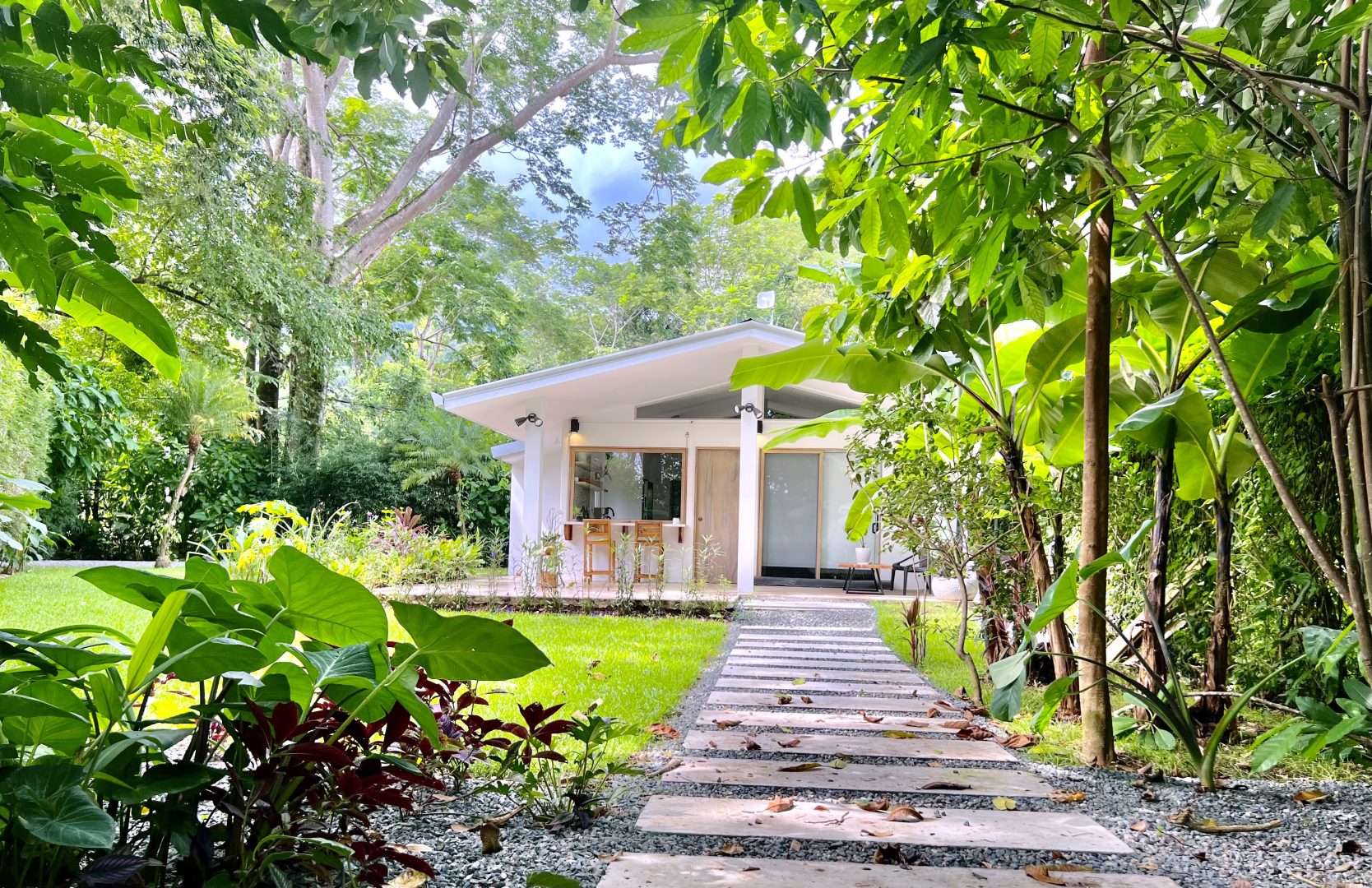2 Beds 2 Baths  House For Sale In Dominical [60504]