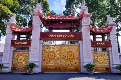 Viet Nam Quoc Tu Pagoda (Vietnam National Temple)