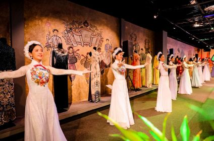 AO DAI Ausstellung