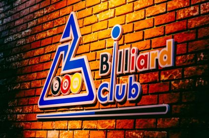 AZCOM Billiard Club