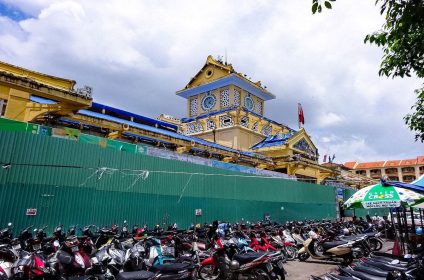 Binh Tay Market