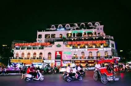 Dong Kinh Nghia Thuc Square