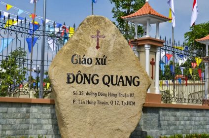 Dong Quang Parish Church