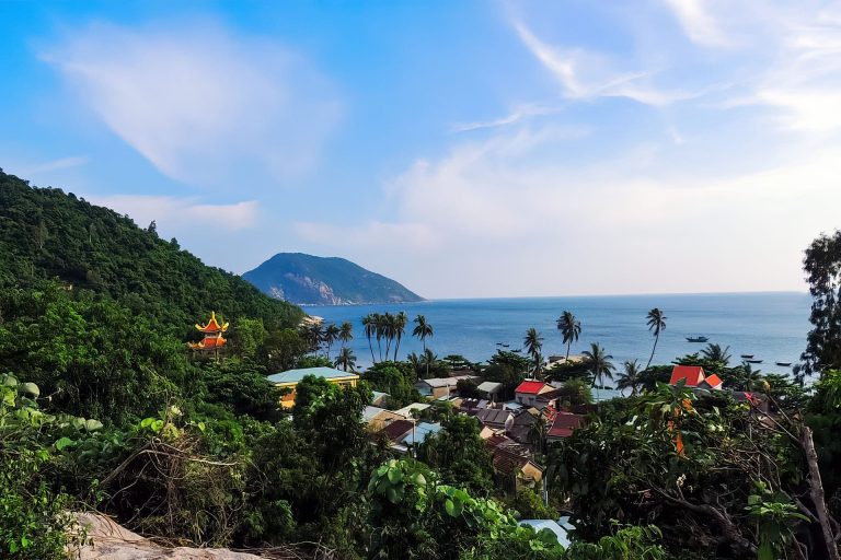 Food & Restaurants on Cham Island - Cham Islands, Vietnam - Travel S Helper