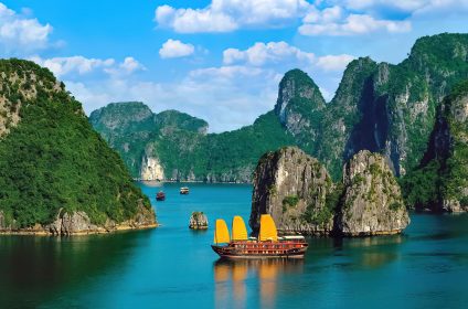 Ha Long Bay, Vietnam - Travel S Helper