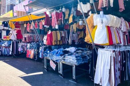 Hanh Thong Tay Market