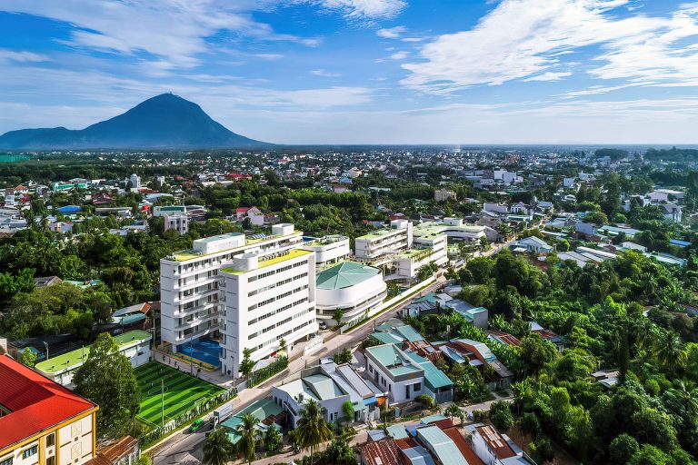 Tây Ninh 2 - Vietnam - Von Travel S Helper Wie man durch Tây Ninh reist - Tây Ninh, Vietnam - Travel S Helper