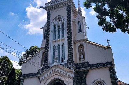 Huyen Si Church