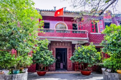 Khanh Van Nam Vien Taoist Temple