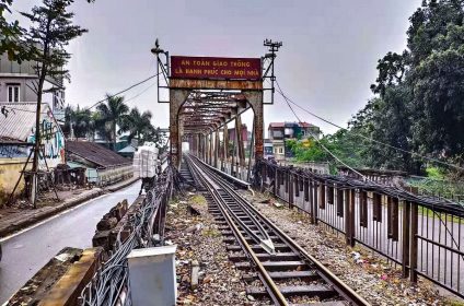 Long Bien Bridge