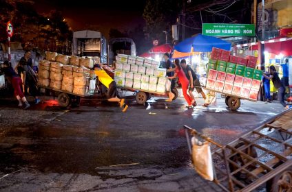 Long Bien Market