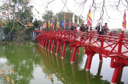 Hoan Kiem Lake