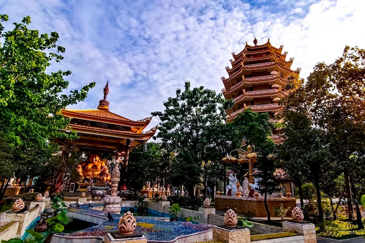 Minh Dang Quang Pagoda 20 