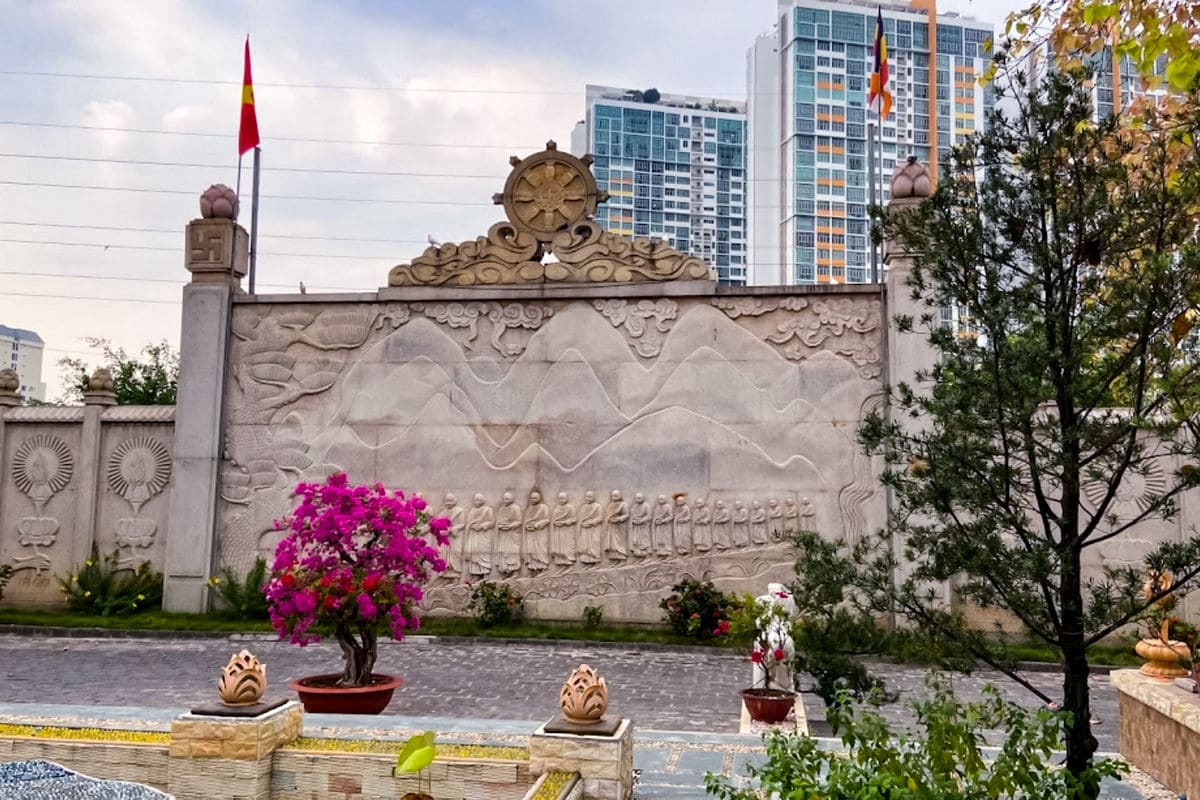 Minh Dang Quang Pagoda 6 