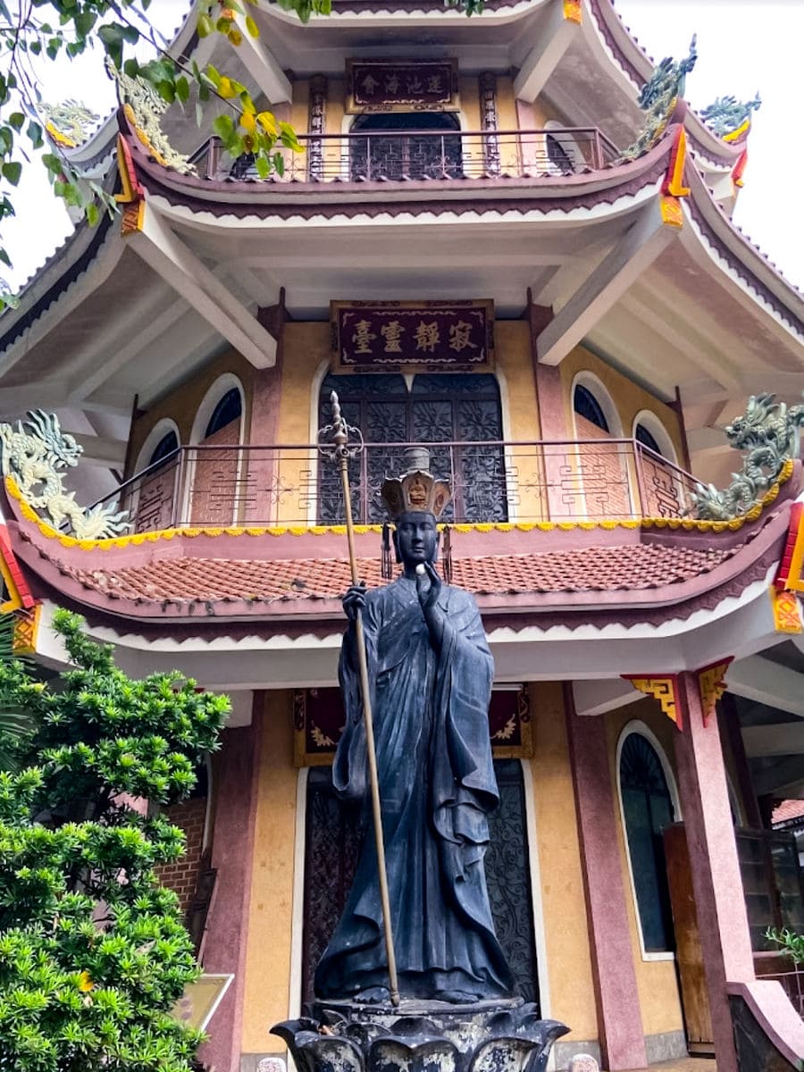 Minh Dang Quang Pagoda 7 