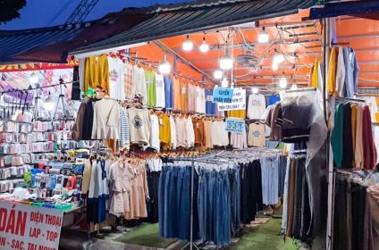 Nha Xanh Night Market