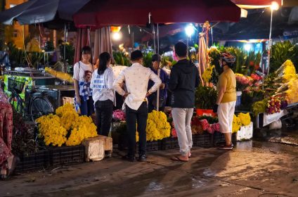 Quang Ba Flower Market