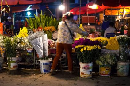 Quang Ba Flower Market