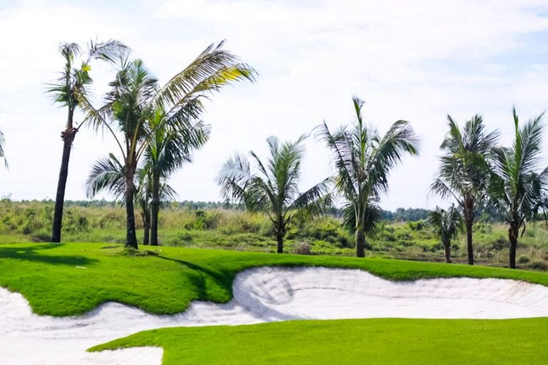 Royal Island Golf and Villas