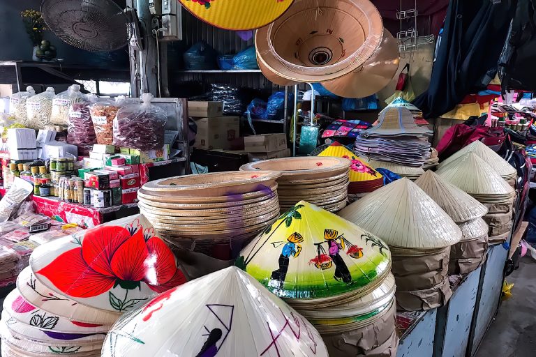 Shopping in Hue - Vietnam Travel Guide - Travel S Helper