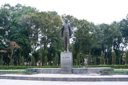 Statue of Lenin