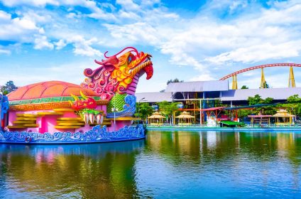 Suoi Tien Theme Park