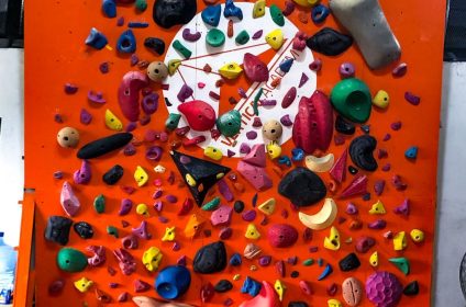 Vertical Academy - Climbing Gym